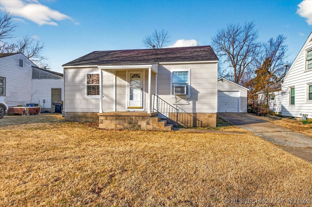 1635 S Maple Avenue, Bartlesville, OK 74003