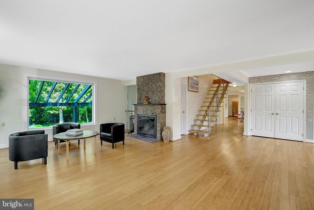 3714 HUMMER RD, Annandale, VA 22003