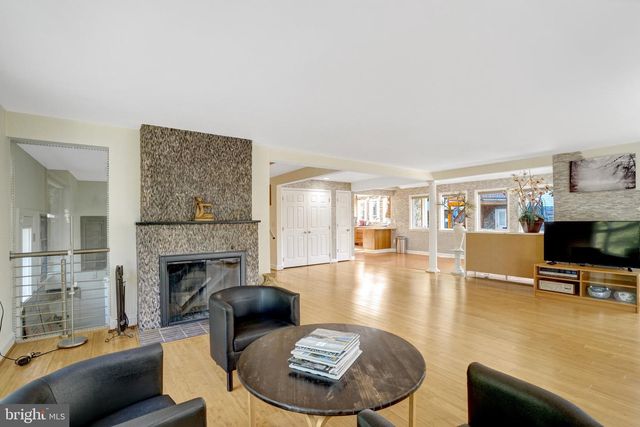 3714 HUMMER RD, Annandale, VA 22003
