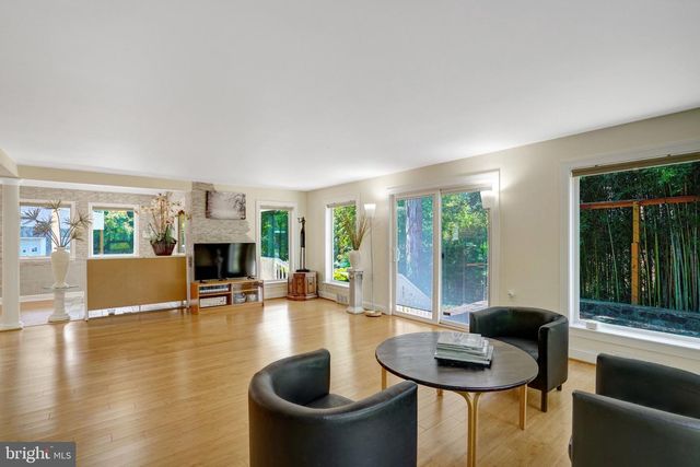 3714 HUMMER RD, Annandale, VA 22003