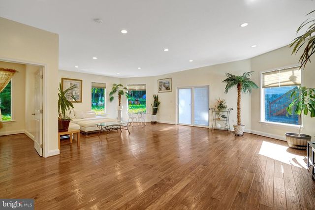 3714 HUMMER RD, Annandale, VA 22003