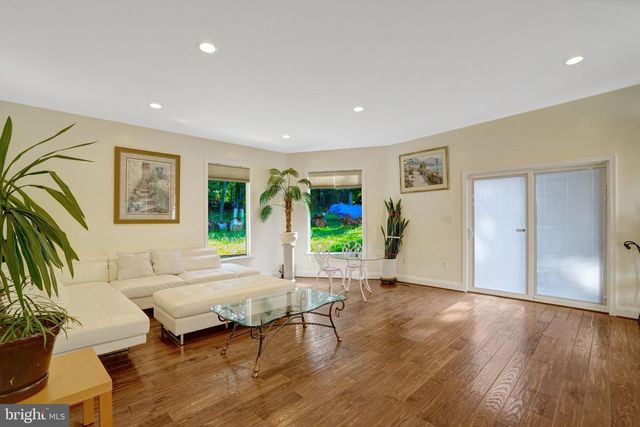 3714 HUMMER RD, Annandale, VA 22003