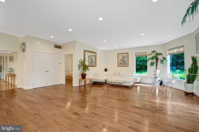 3714 HUMMER RD, Annandale, VA 22003