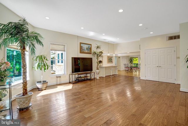 3714 HUMMER RD, Annandale, VA 22003