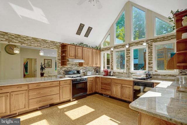 3714 HUMMER RD, Annandale, VA 22003