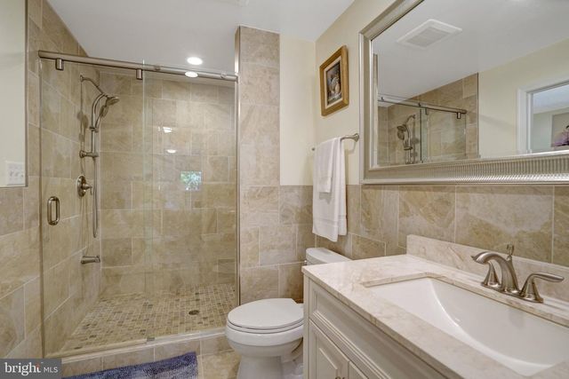 3714 HUMMER RD, Annandale, VA 22003