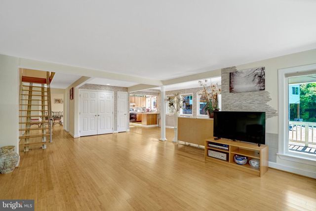 3714 HUMMER RD, Annandale, VA 22003