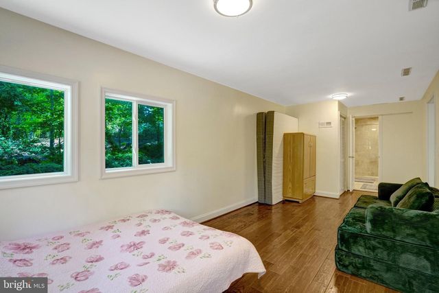 3714 HUMMER RD, Annandale, VA 22003