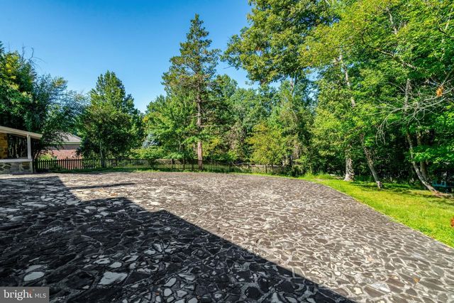 3714 HUMMER RD, Annandale, VA 22003