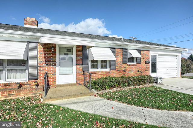 128 PAUL ST, Hanover, PA 17331