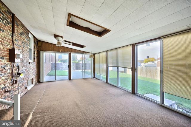 128 PAUL ST, Hanover, PA 17331