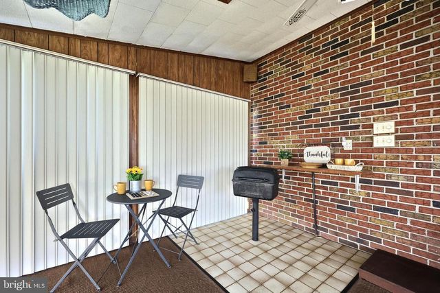 128 PAUL ST, Hanover, PA 17331