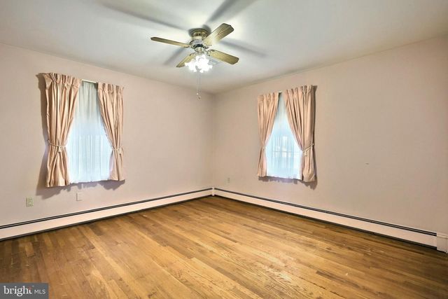 128 PAUL ST, Hanover, PA 17331