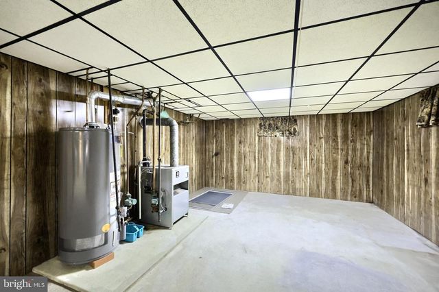 128 PAUL ST, Hanover, PA 17331