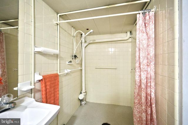 128 PAUL ST, Hanover, PA 17331