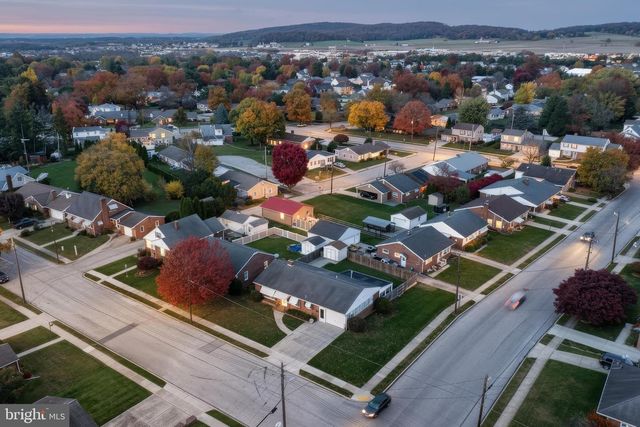 128 PAUL ST, Hanover, PA 17331