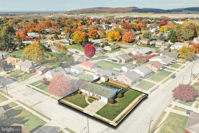 128 PAUL ST, Hanover, PA 17331