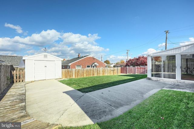 128 PAUL ST, Hanover, PA 17331