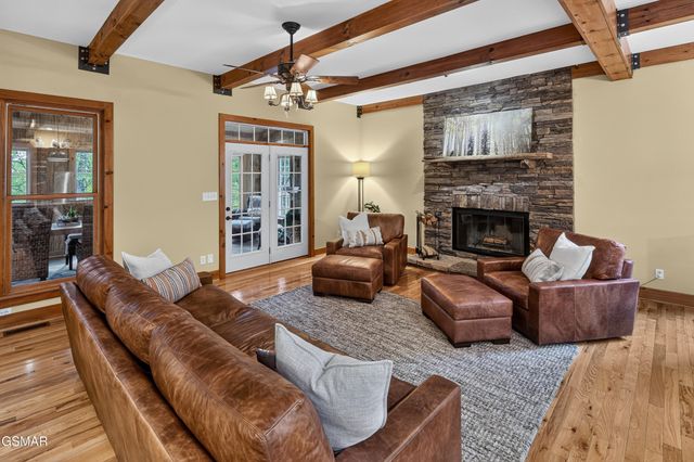 2344 Thunder Mountain Road, Sevierville, TN 37862