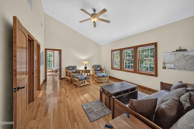 2344 Thunder Mountain Road, Sevierville, TN 37862
