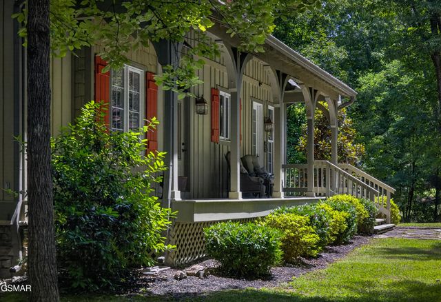 2344 Thunder Mountain Road, Sevierville, TN 37862