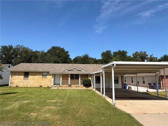 4715 N 30th Street, Fort Smith, AR 72904