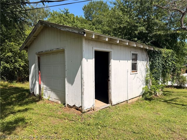 4715 N 30th Street, Fort Smith, AR 72904