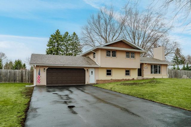 N85W12940 Renee DRIVE, Menomonee Falls, WI 53051