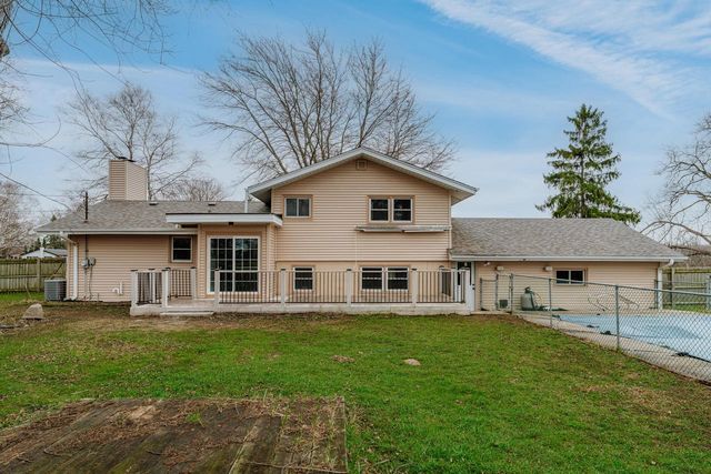 N85W12940 Renee DRIVE, Menomonee Falls, WI 53051