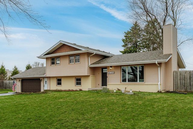 N85W12940 Renee DRIVE, Menomonee Falls, WI 53051
