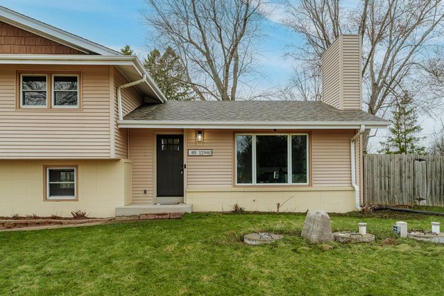 N85W12940 Renee DRIVE, Menomonee Falls, WI 53051