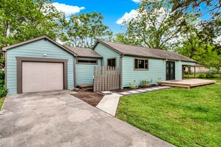 307 Carrell Street, Tomball, TX 77375