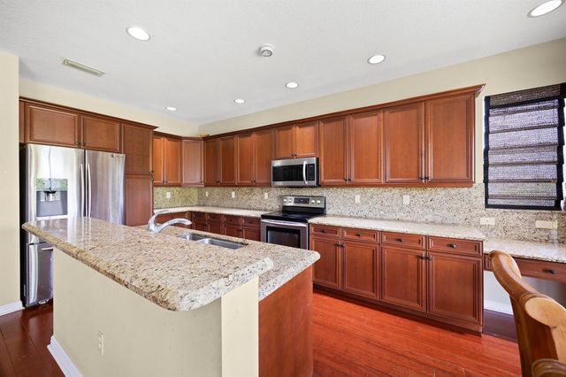 9049 Dupont Place, Wellington, FL 33414