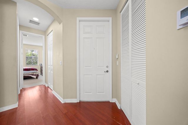9049 Dupont Place, Wellington, FL 33414