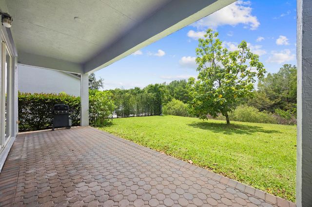 9049 Dupont Place, Wellington, FL 33414
