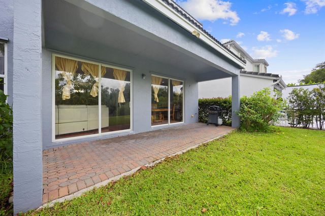 9049 Dupont Place, Wellington, FL 33414