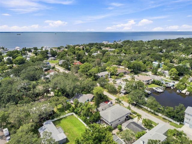389 GEORGIA AVENUE, Crystal Beach, FL 34681