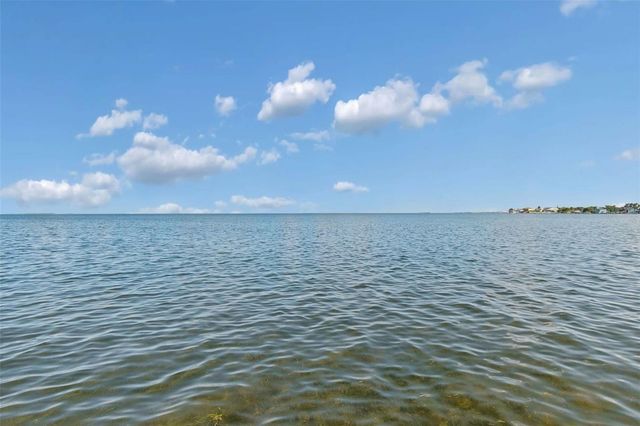 389 GEORGIA AVENUE, Crystal Beach, FL 34681