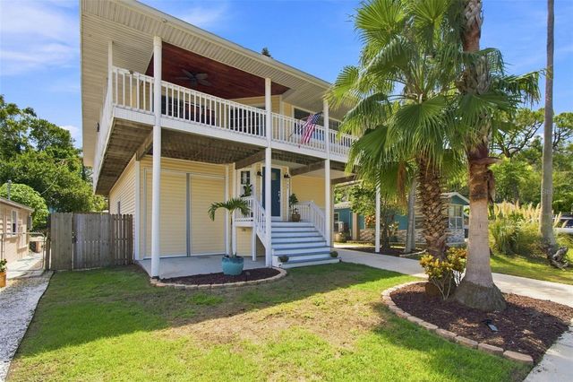 389 GEORGIA AVENUE, Crystal Beach, FL 34681