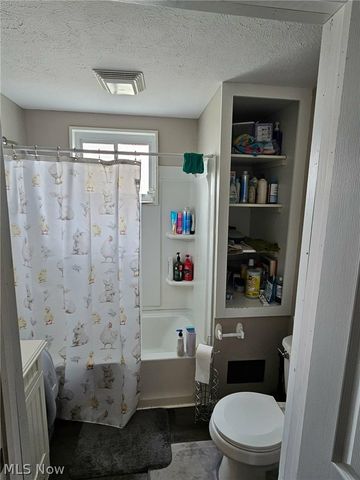 1305 Eastport Avenue, Uhrichsville, OH 44683