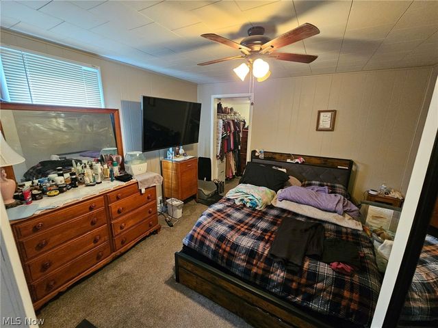 1305 Eastport Avenue, Uhrichsville, OH 44683