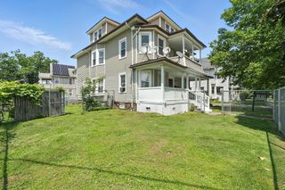 782 Sumner Ave, Springfield, MA 01108