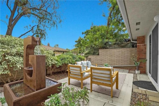 4 Dogwood North, Irvine, CA 92612