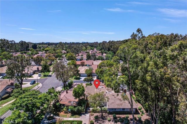 4 Dogwood North, Irvine, CA 92612