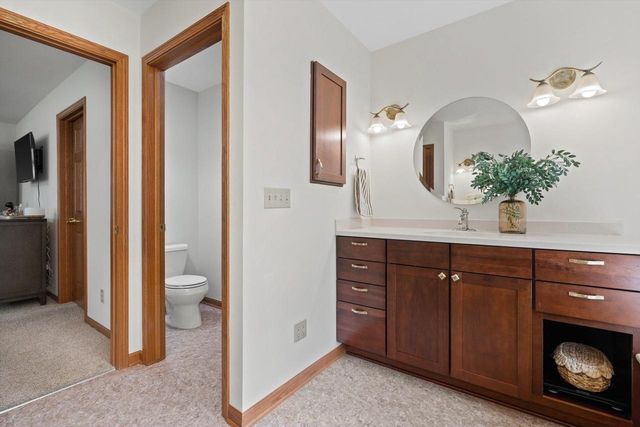 8821 Shadowood TRAIL, Mount Pleasant, WI 53406