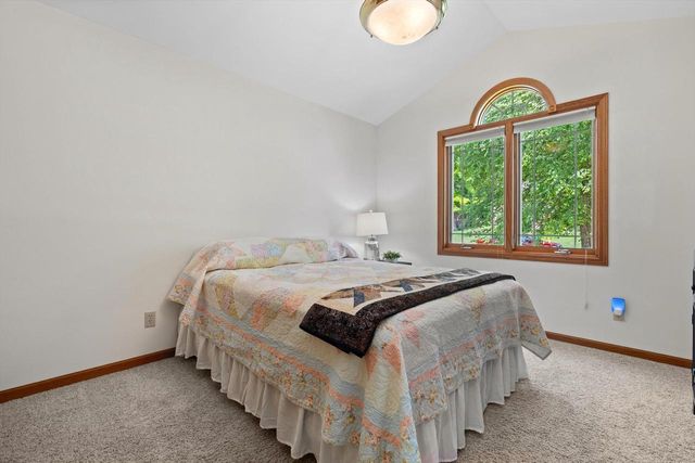 8821 Shadowood TRAIL, Mount Pleasant, WI 53406