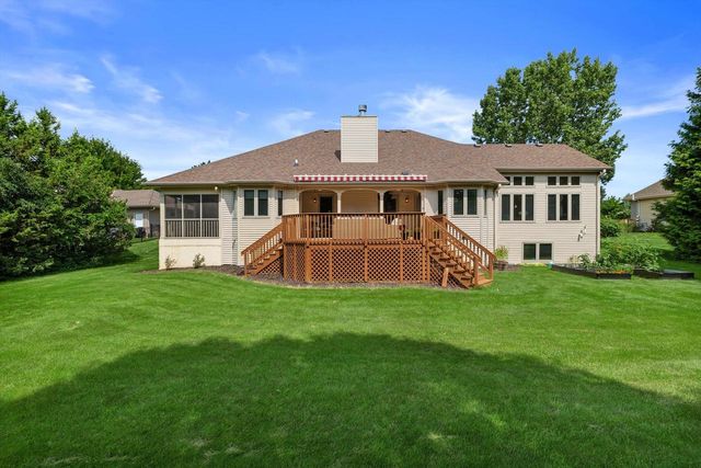 8821 Shadowood TRAIL, Mount Pleasant, WI 53406