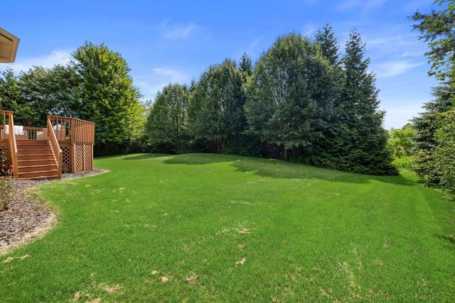 8821 Shadowood TRAIL, Mount Pleasant, WI 53406