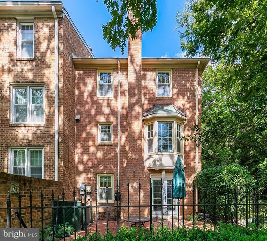 4600 4TH RD N, Arlington, VA 22203