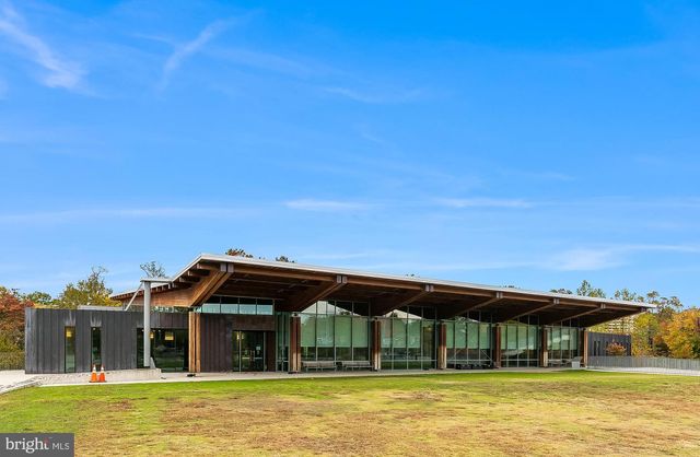 4600 4TH RD N, Arlington, VA 22203